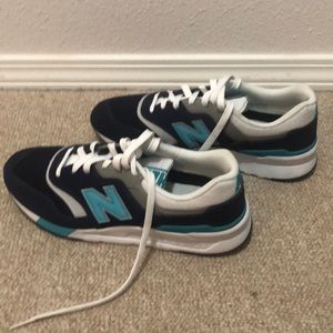 Mens 9.5 New Balance 997H sneakers